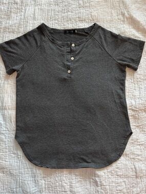 EFAN Charcoal Gray Short Sleeve Henley Top Size Medium